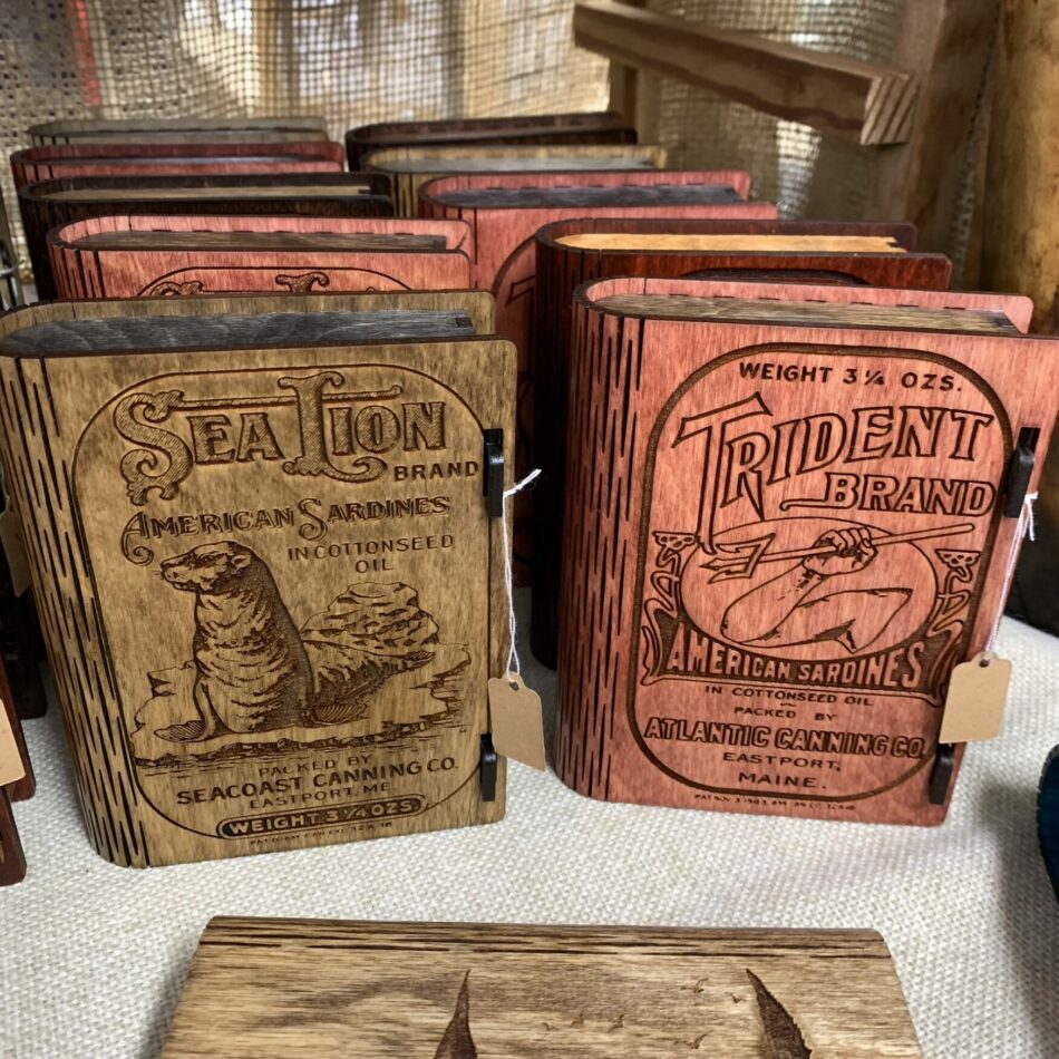 Travel Cribbage book-boxes.